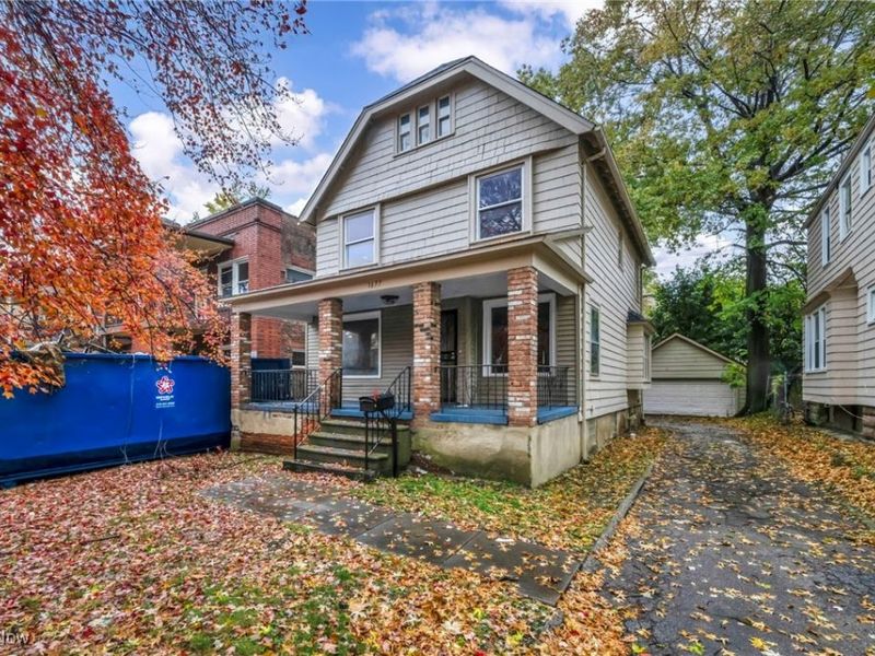 1677 Carlyon Road, East Cleveland, OH 44112 Photo 4