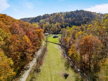 1340 Bowen Creek Road, Salt Rock, WV 25559