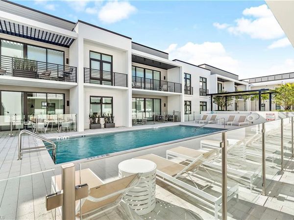 850 Central AVE, Unit 310, NAPLES, FL 34102