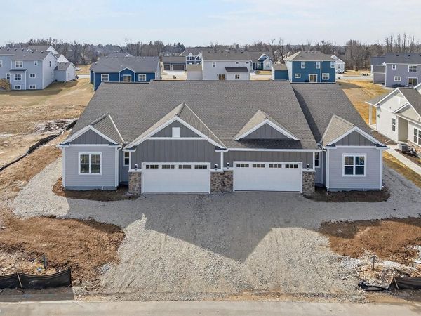 847 Stirling DRIVE, Unit Bldg 23, U, Oconomowoc, WI 53066