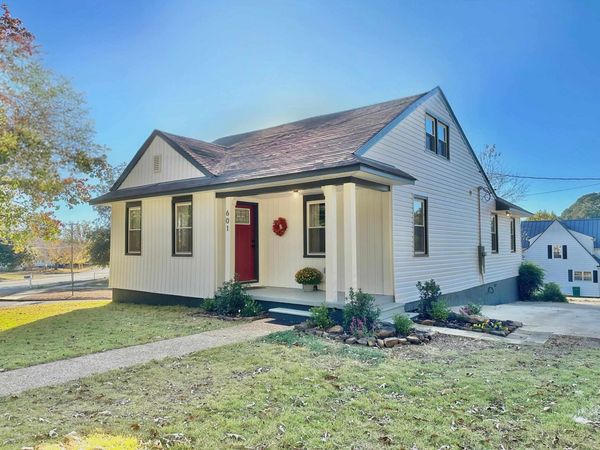 601 Broadway St, Sheffield, AL