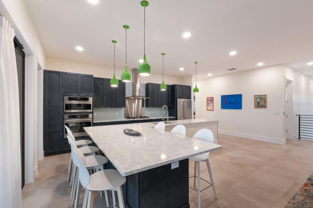 569 Rountree Drive, Longboat Key, FL 34228 Photo