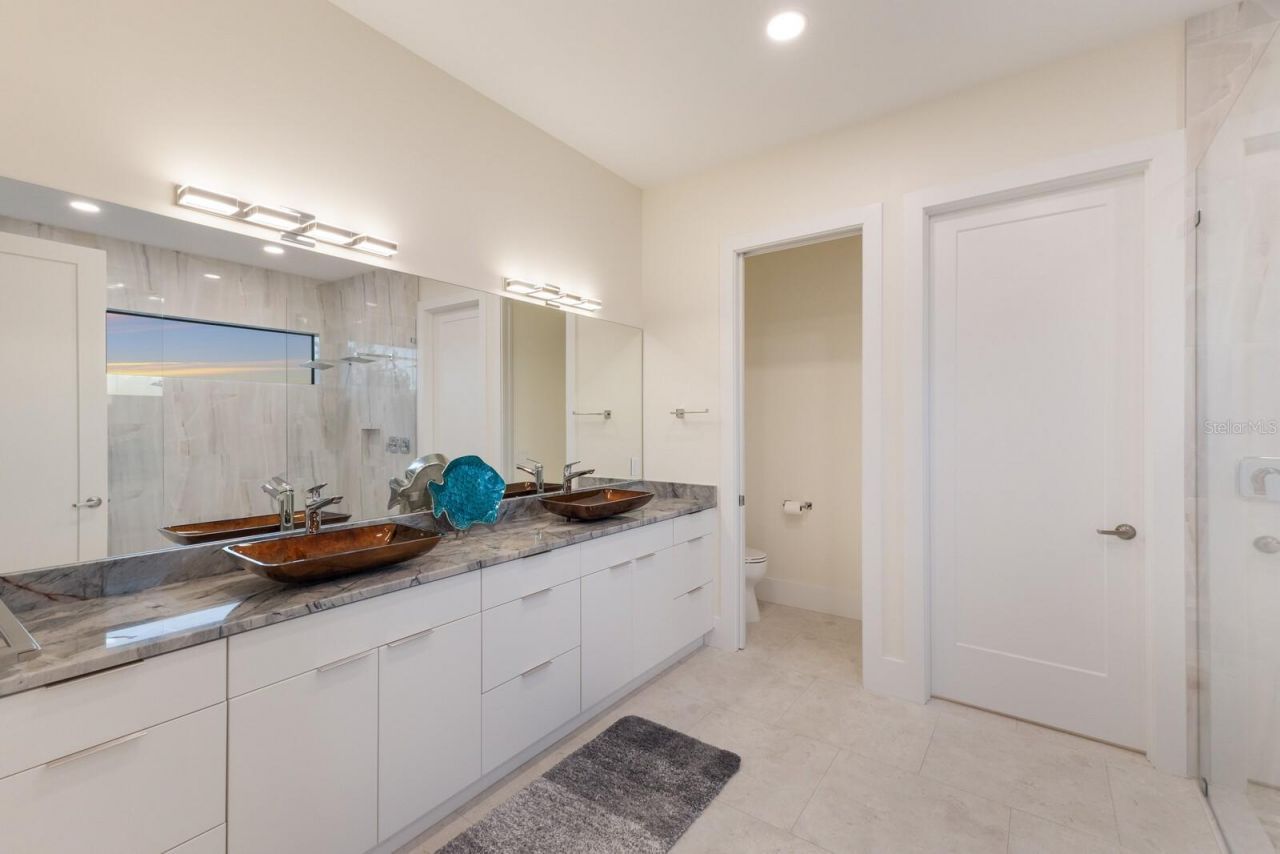 569 Rountree Drive, Longboat Key, FL 34228 Photo