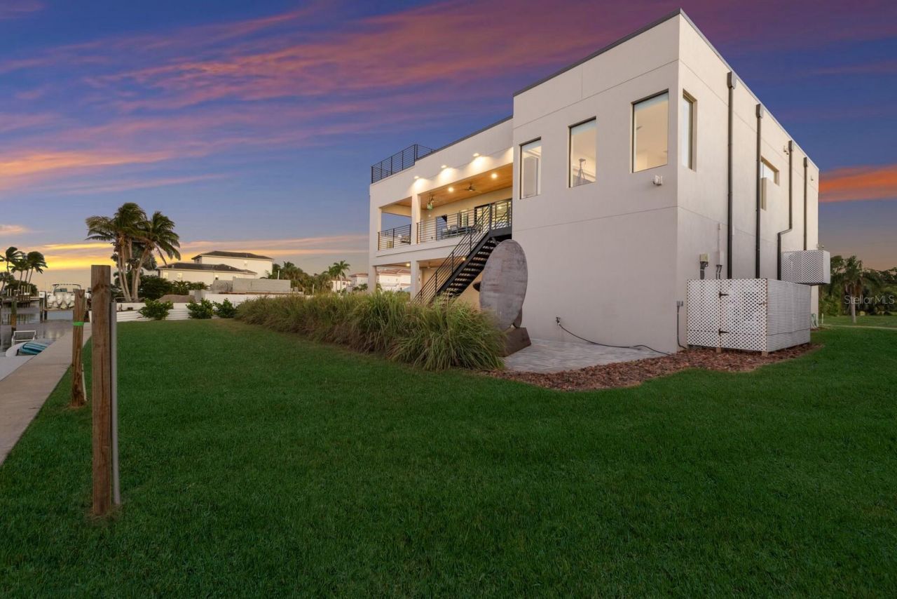 569 Rountree Drive, Longboat Key, FL 34228 Photo