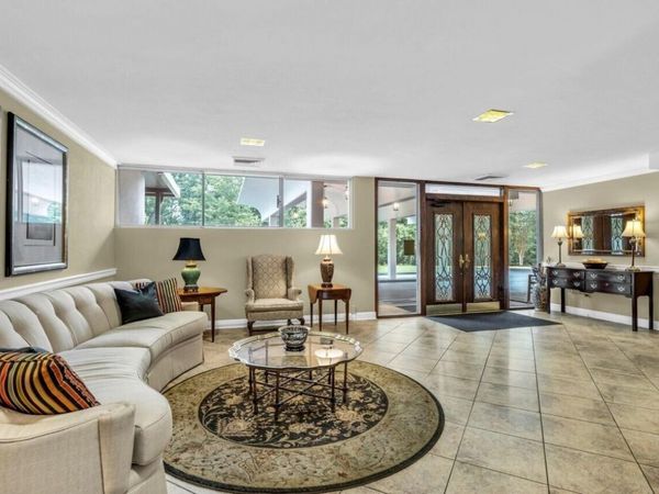 1414 Continental Drive, Unit 302, Chattanooga, TN 37405