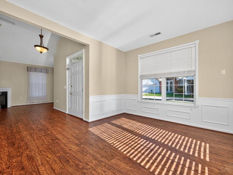 2403 Traverse Creek Drive, Miami Twp, OH 45150 Photo 12