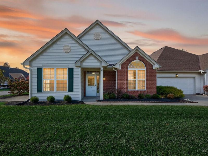 2403 Traverse Creek Drive, Miami Twp, OH 45150 Photo 2