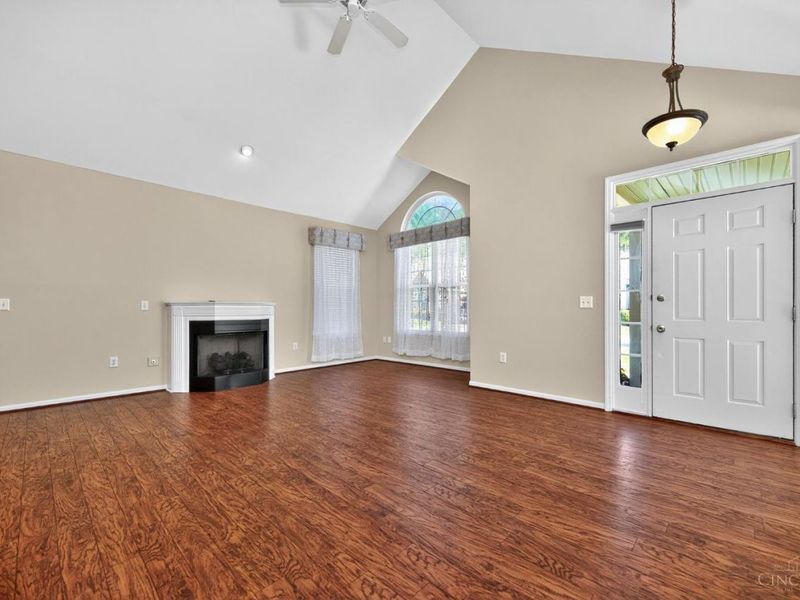 2403 Traverse Creek Drive, Miami Twp, OH 45150 Photo 4