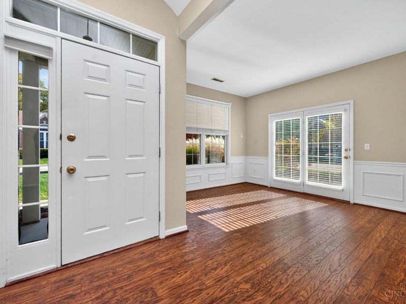 2403 Traverse Creek Drive, Miami Twp, OH 45150 Photo 9