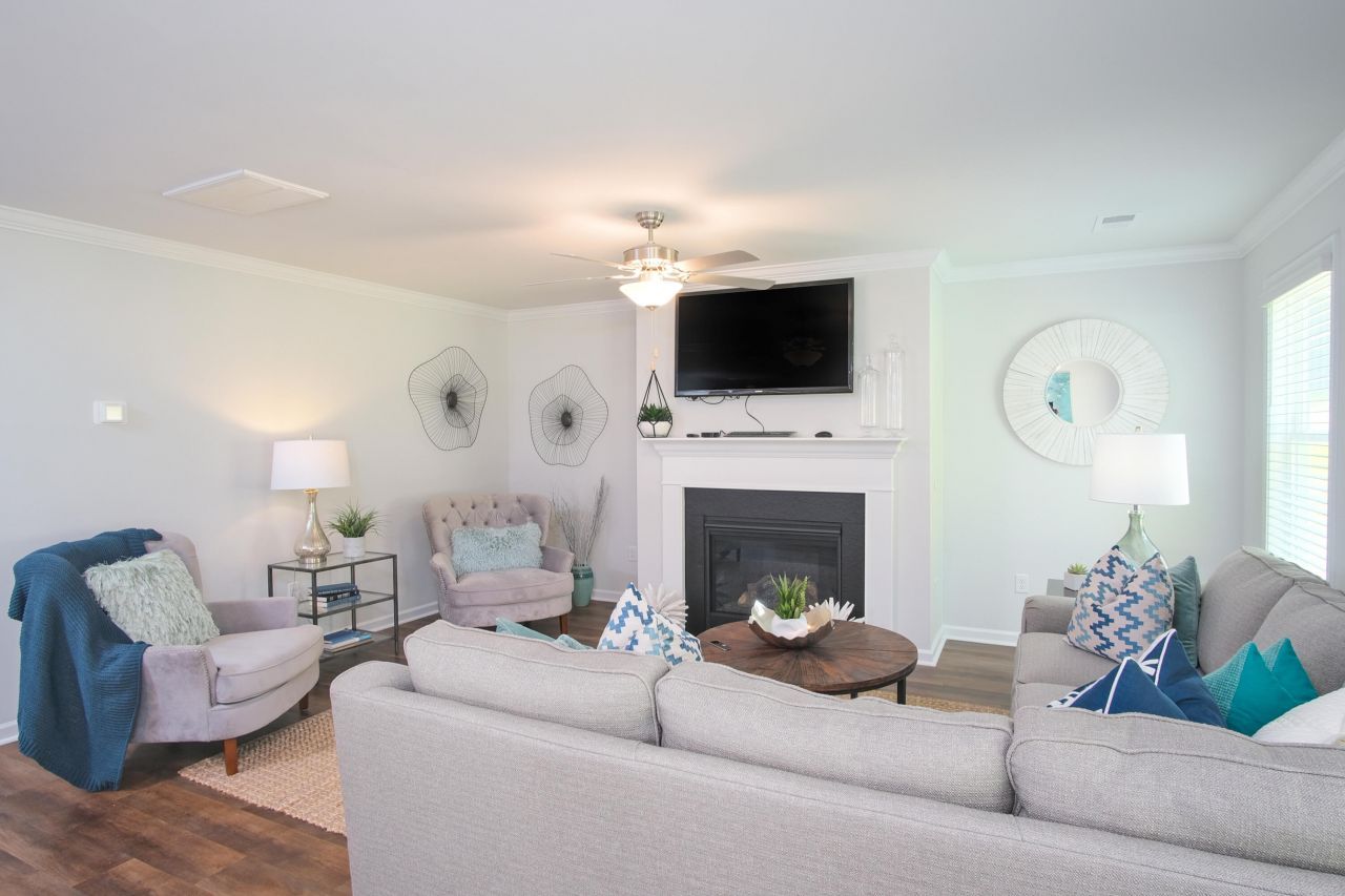 1973 Central Creek Drive Photo 6