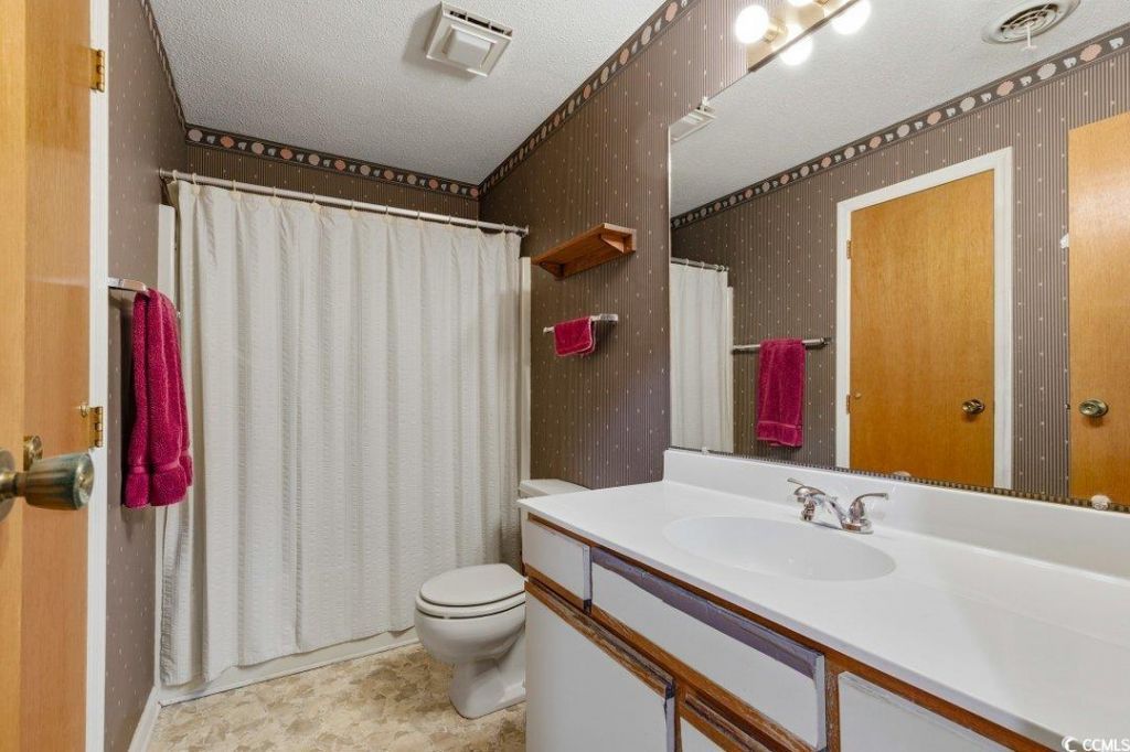 3700 Golf Colony Lane Photo 14