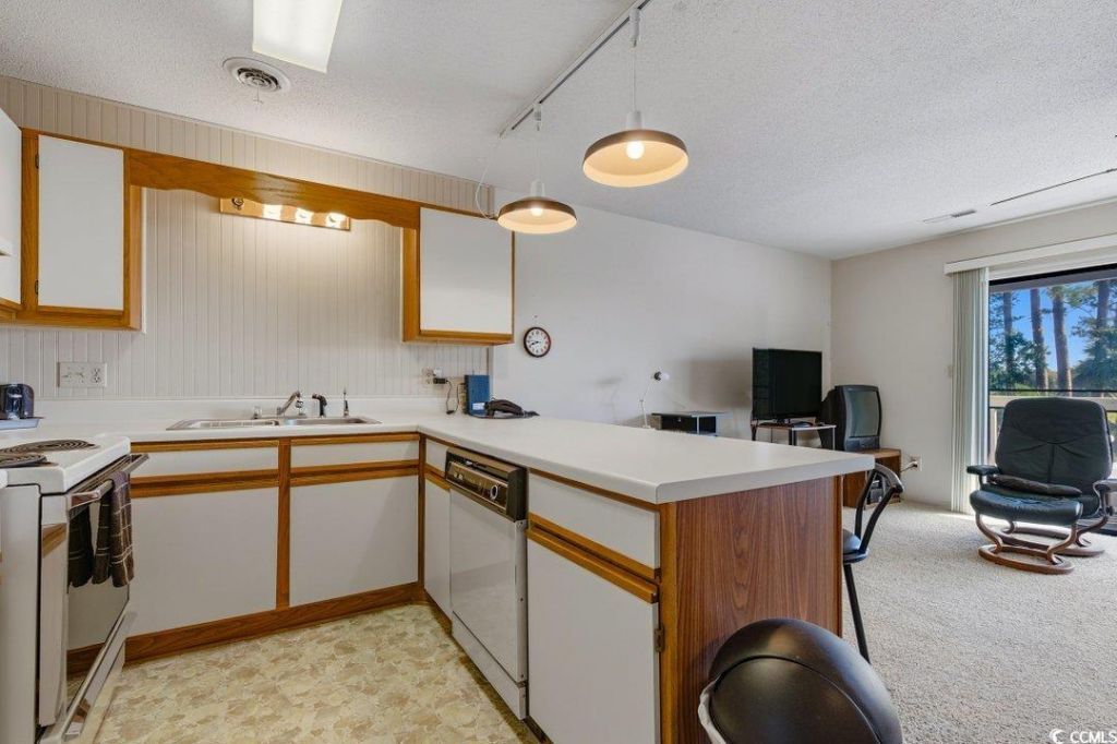 3700 Golf Colony Lane Photo 6