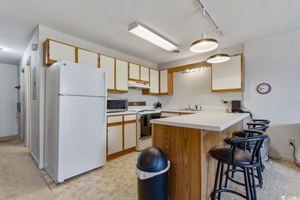 3700 Golf Colony Lane Photo 7