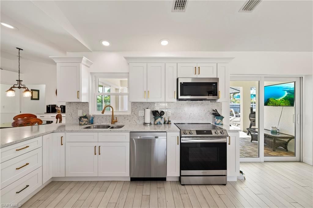 3504 SW 6th St, Cape Coral, FL 33991 Photo