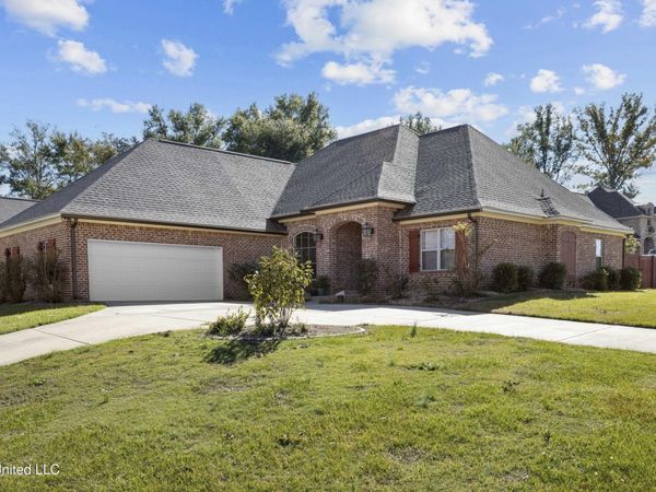100 Coldwater Circle, Clinton, MS 39056