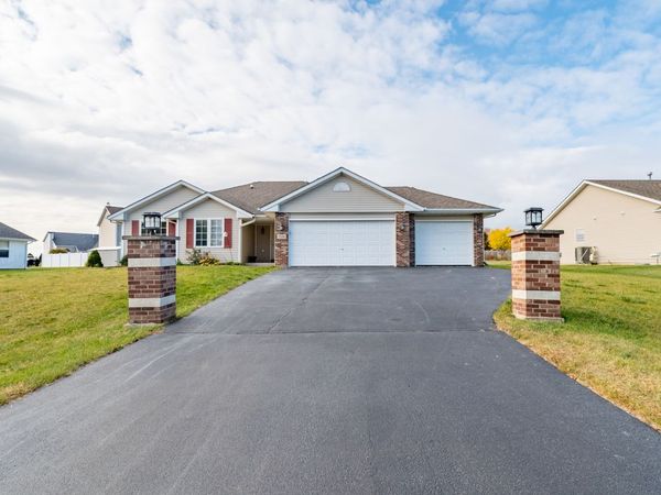 726 Golden Prairie Drive, Davis Junction, IL 61020