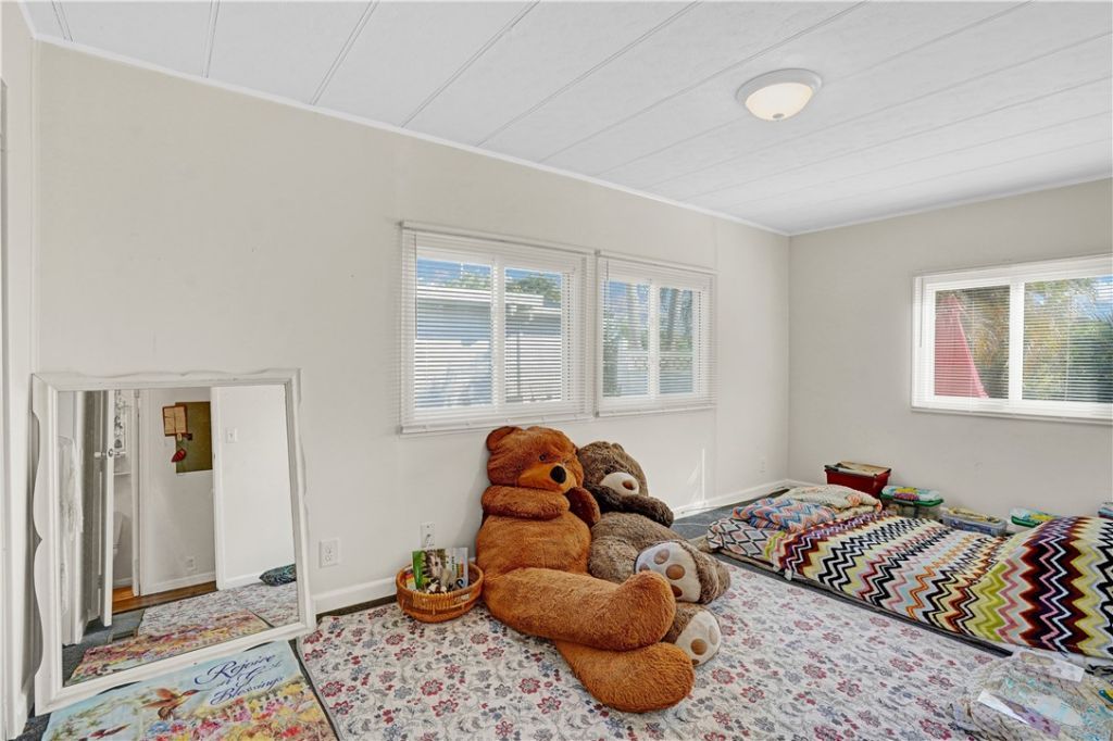 921 Laurel Circle, Sebastian, FL 32976 Photo