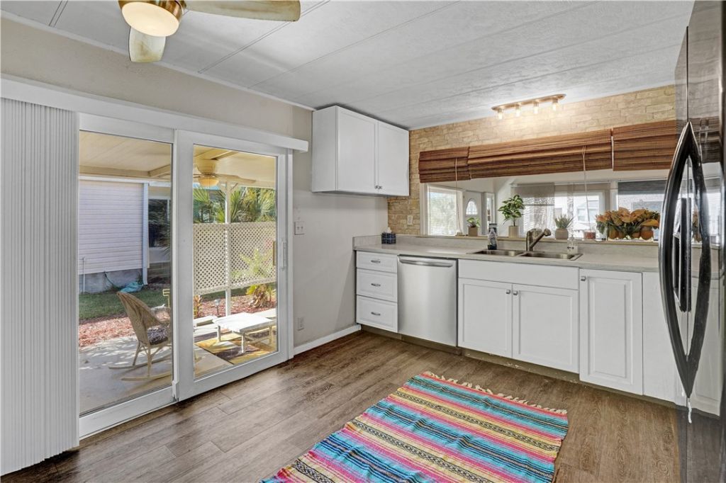 921 Laurel Circle, Sebastian, FL 32976 Photo