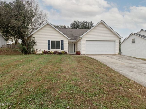 1423 Carrie Belle Drive, Knoxville, TN 37912