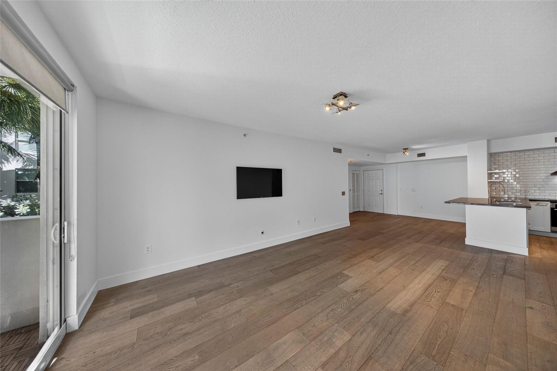 2421 NE 65th Street, Unit 209, Fort Lauderdale, FL 33308 Photo