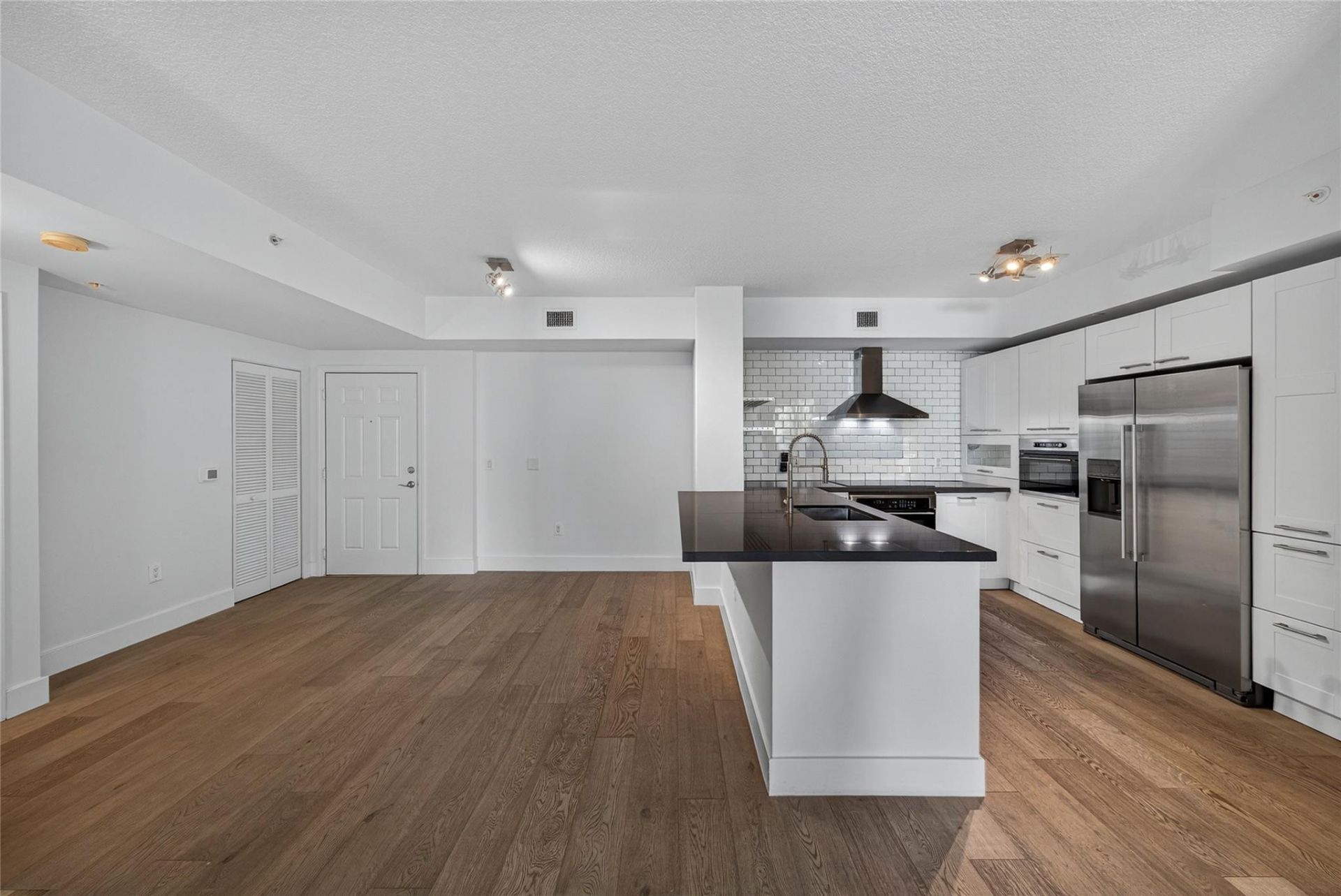 2421 NE 65th Street, Unit 209, Fort Lauderdale, FL 33308 Photo