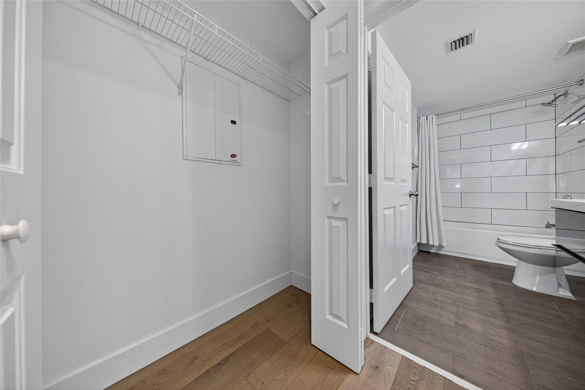 2421 NE 65th Street, Unit 209, Fort Lauderdale, FL 33308 Photo