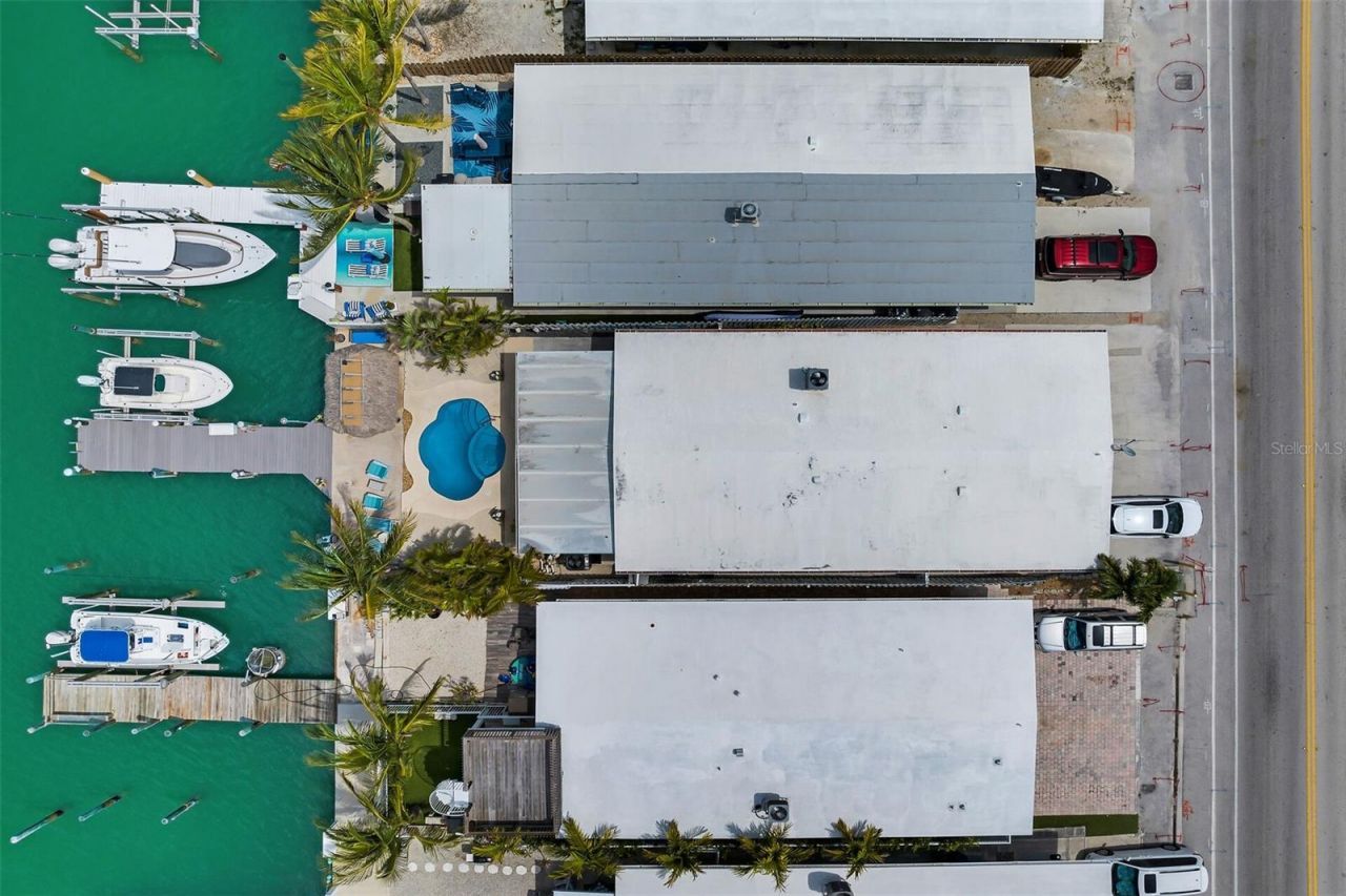 8 Sadowski Causeway, Key Colony Beach, FL 33051 Photo