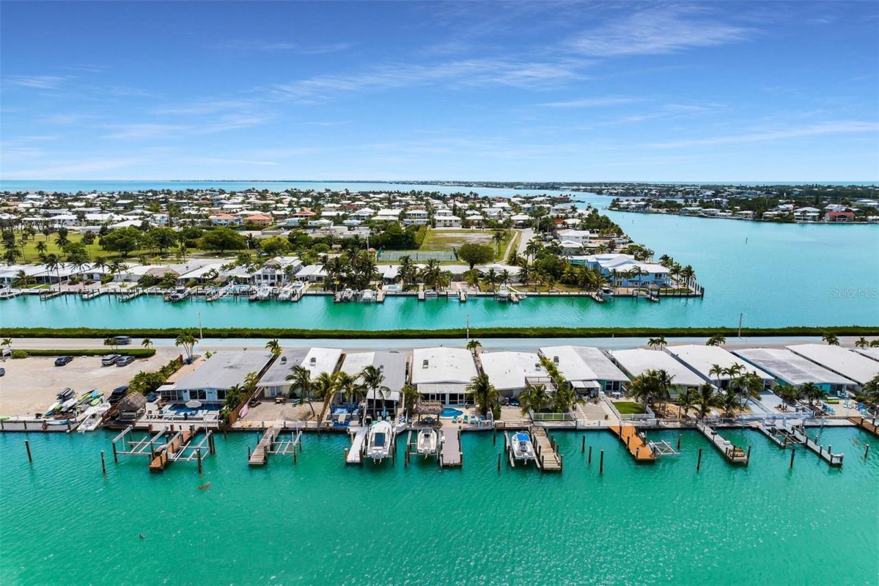 8 Sadowski Causeway, Key Colony Beach, FL 33051 Photo