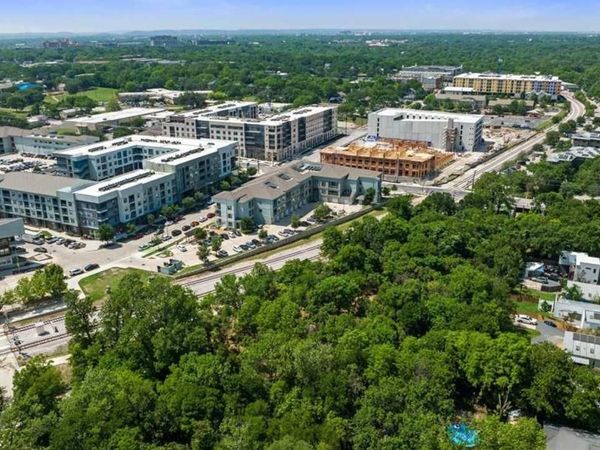 2907 E Martin Luther King Jr BLVD, Austin, TX 78702