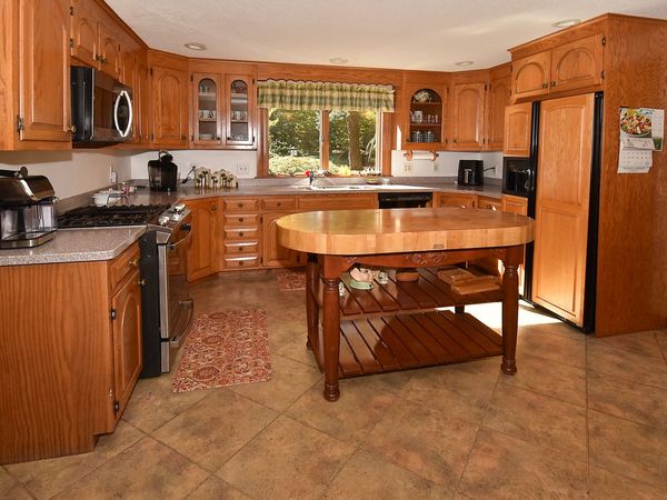 266 Farmington, Berlin, CT 06037