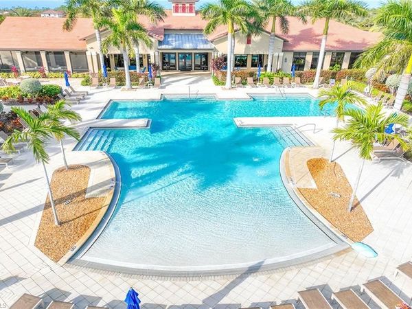 1439 Oceania DR S, NAPLES, FL 34113
