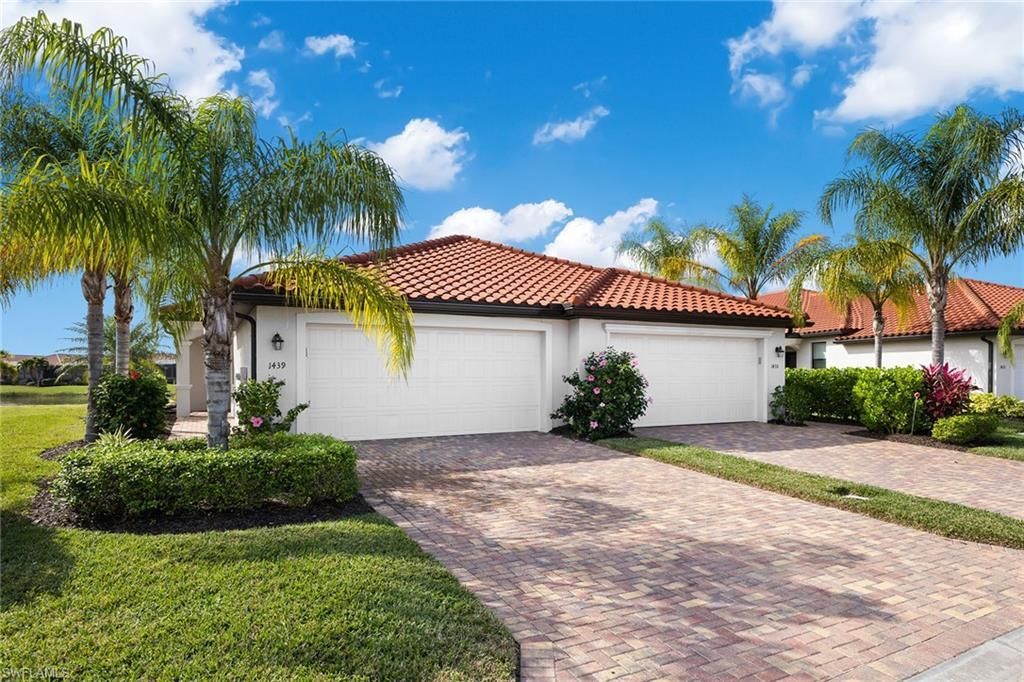 1439 Oceania Dr S, Naples, FL 34113 Photo