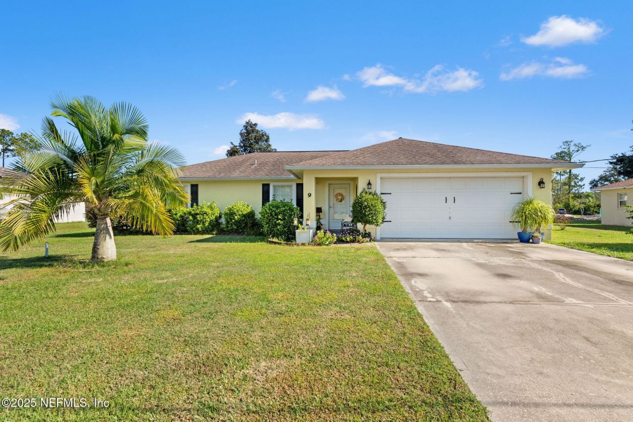 9 Lloret Place, Palm Coast, FL 32164 Main Photo