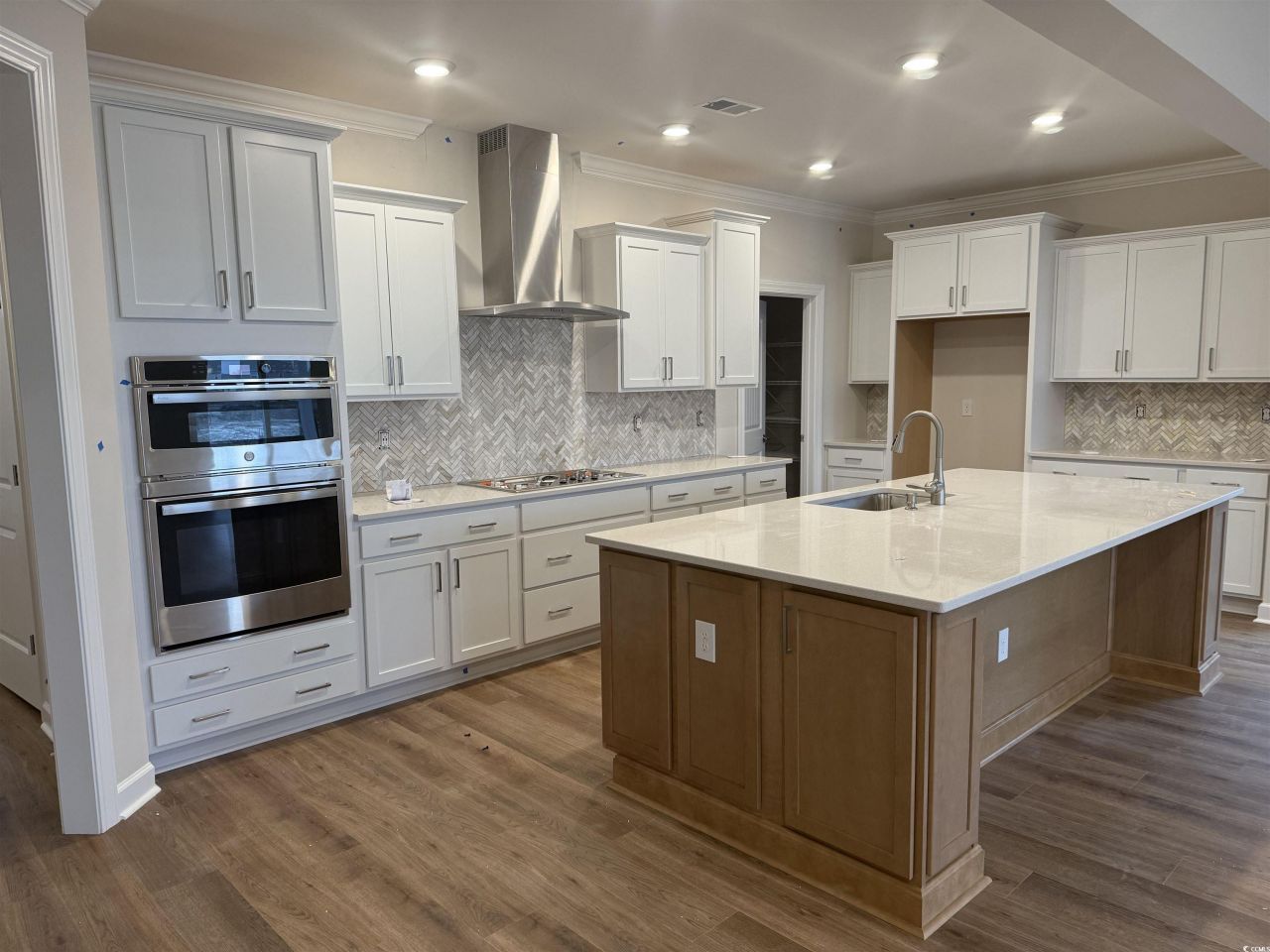 705 Upton Way Photo 5