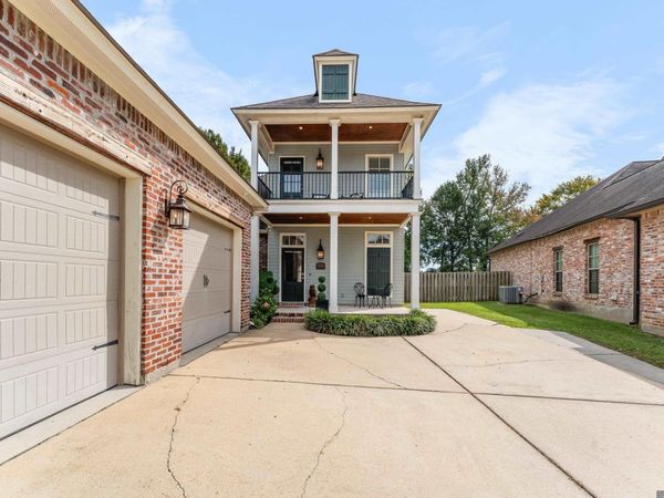 7088 Rue Lierre, Zachary, LA 70791