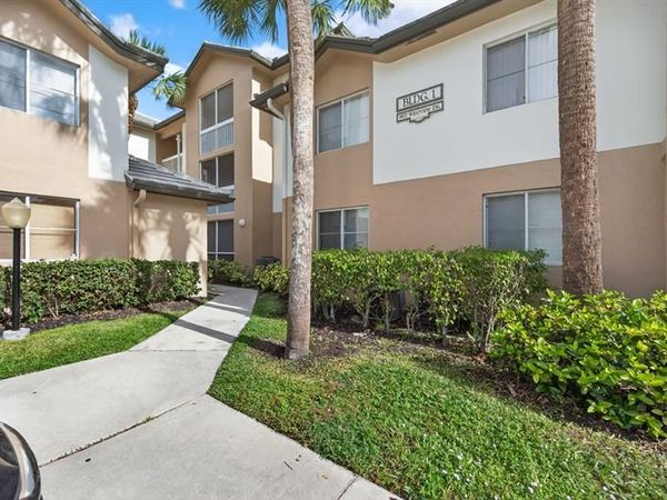 9977 Westview Dr, Unit 136, Coral Springs, FL 33076