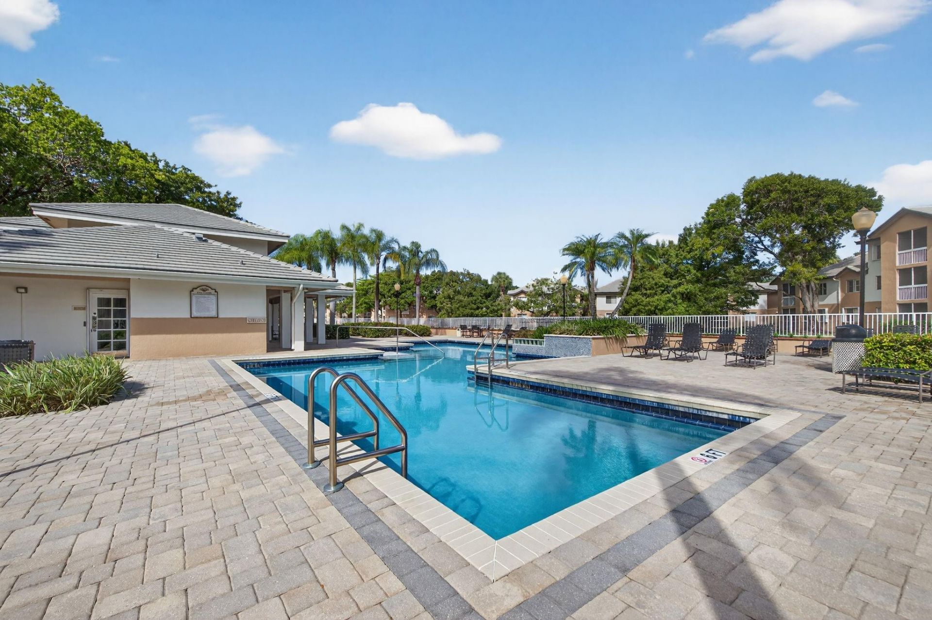 9977 Westview Drive, Unit 136, Coral Springs, FL 33076 Photo