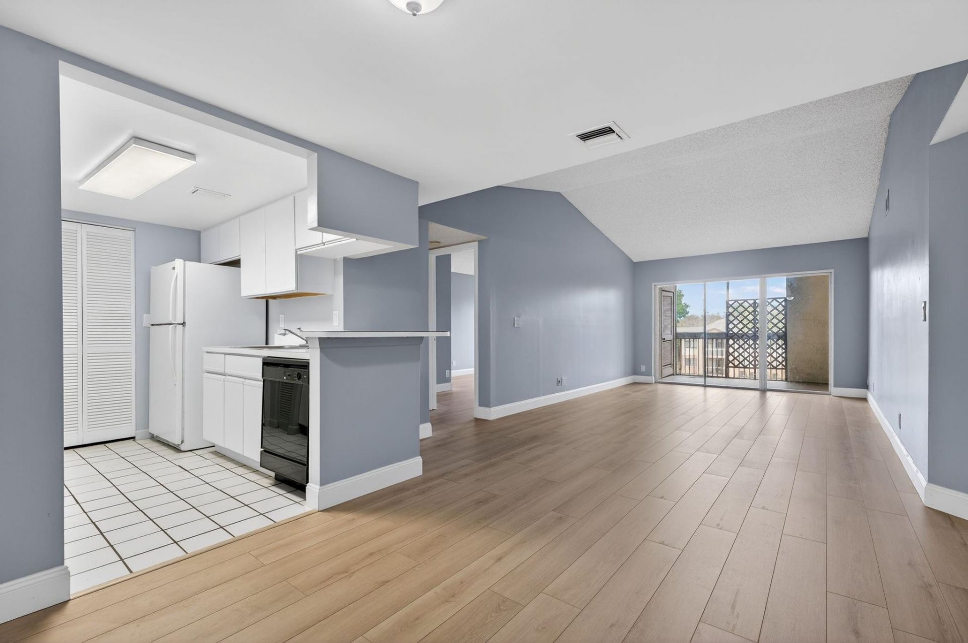 9977 Westview Drive, Unit 136, Coral Springs, FL 33076 Photo