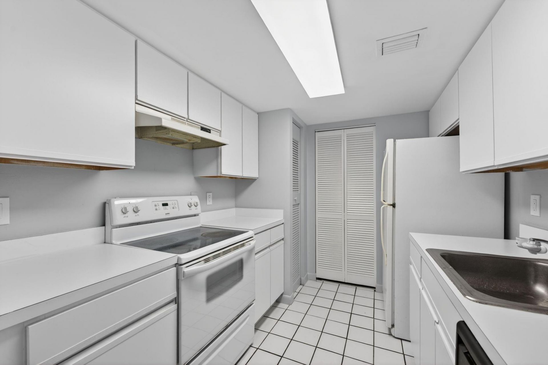 9977 Westview Drive, Unit 136, Coral Springs, FL 33076 Photo