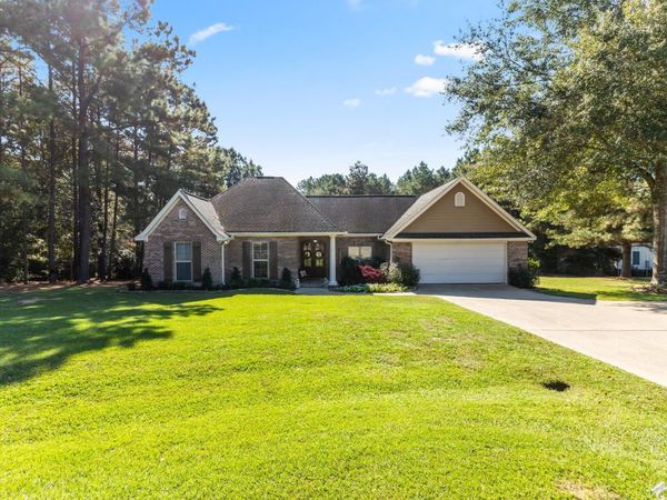 6 Butterfly Ln., Hattiesburg, MS 39402