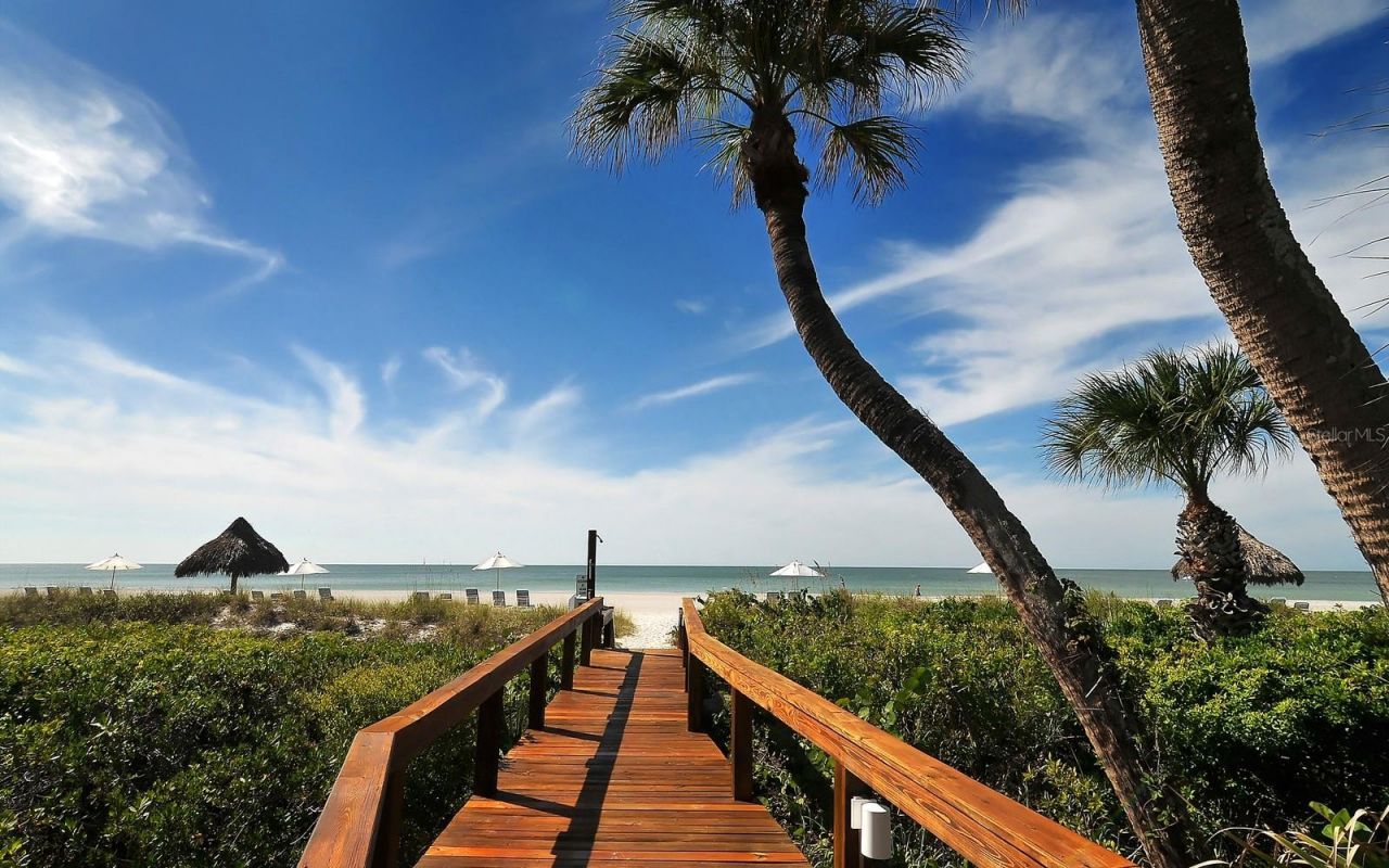 1445 Gulf Of Mexico Drive, Unit 305, Longboat Key, FL 34228 Photo