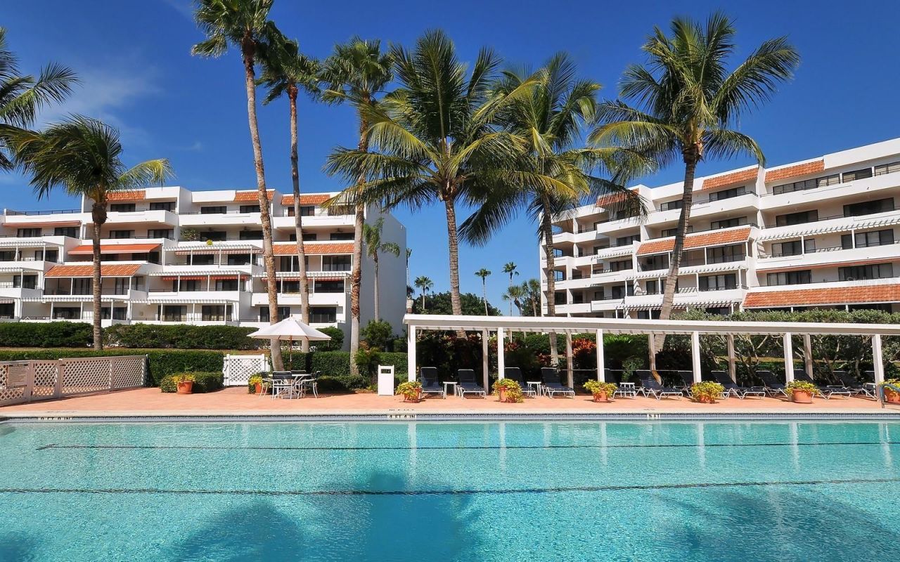 1445 Gulf Of Mexico Drive, Unit 305, Longboat Key, FL 34228 Photo