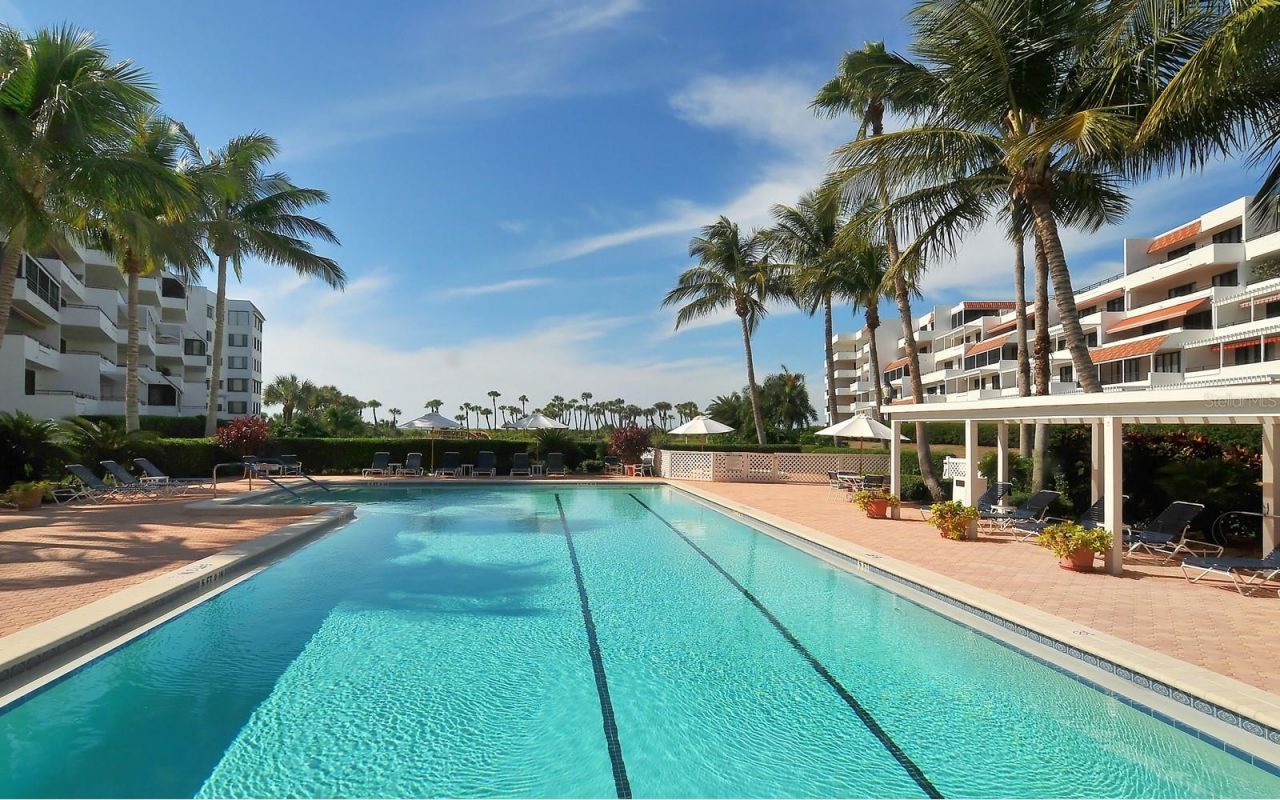 1445 Gulf Of Mexico Drive, Unit 305, Longboat Key, FL 34228 Photo