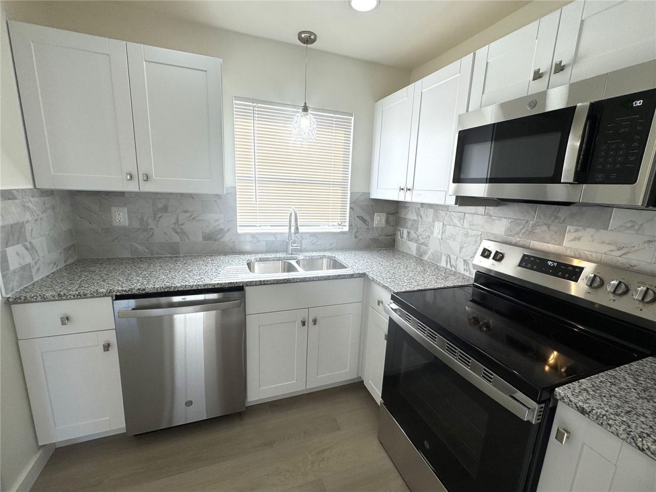 3813 42nd Street W, Unit 37, Bradenton, FL 34205 Photo