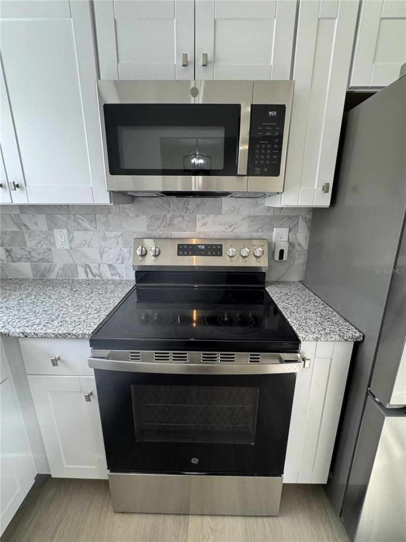 3813 42nd Street W, Unit 37, Bradenton, FL 34205 Photo