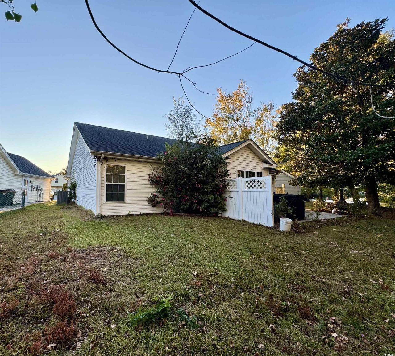 2004 Ocean Way Photo 22