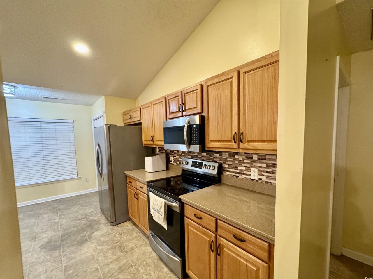 2004 Ocean Way Photo 9