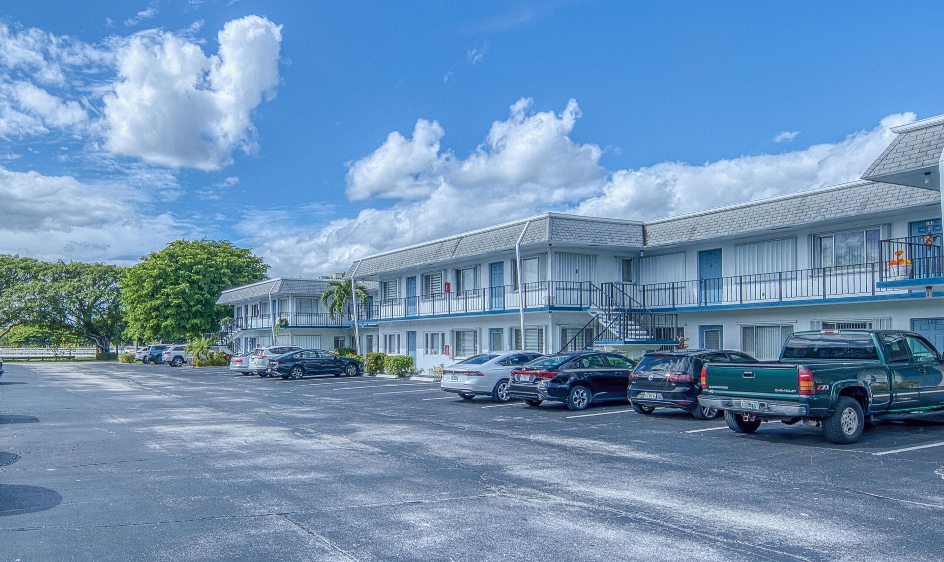 2400 Lake Osborne Drive, Unit 205, Lake Worth Beach, FL 33461 Photo