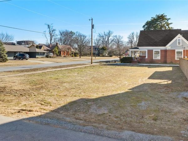 Lot 30 SW E Street, Bentonville, AR 72712