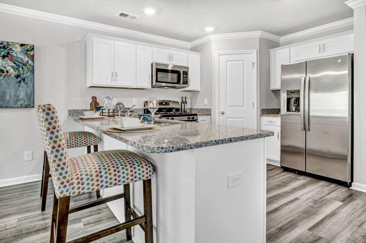 1617 Central Creek Drive Photo 9